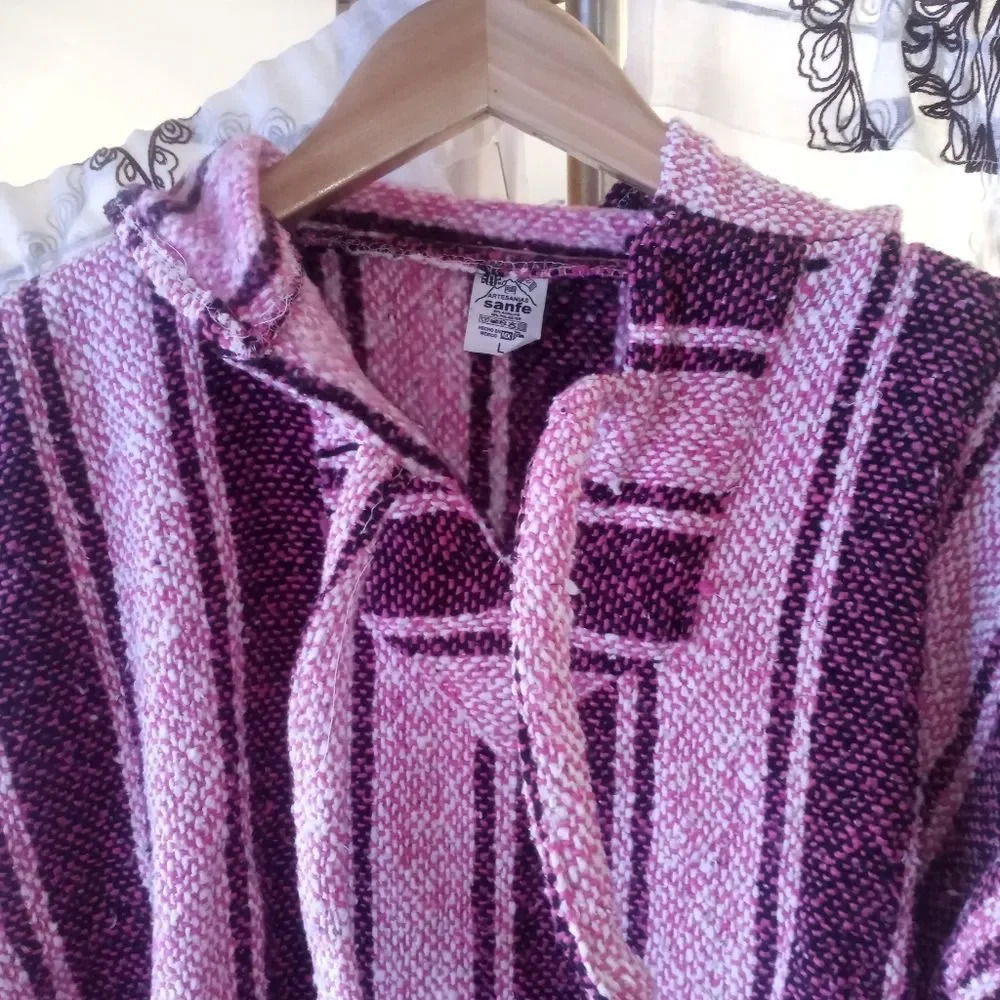 Poncho with hoodie size large and xl (bag A ) - Picture 3 of 3
